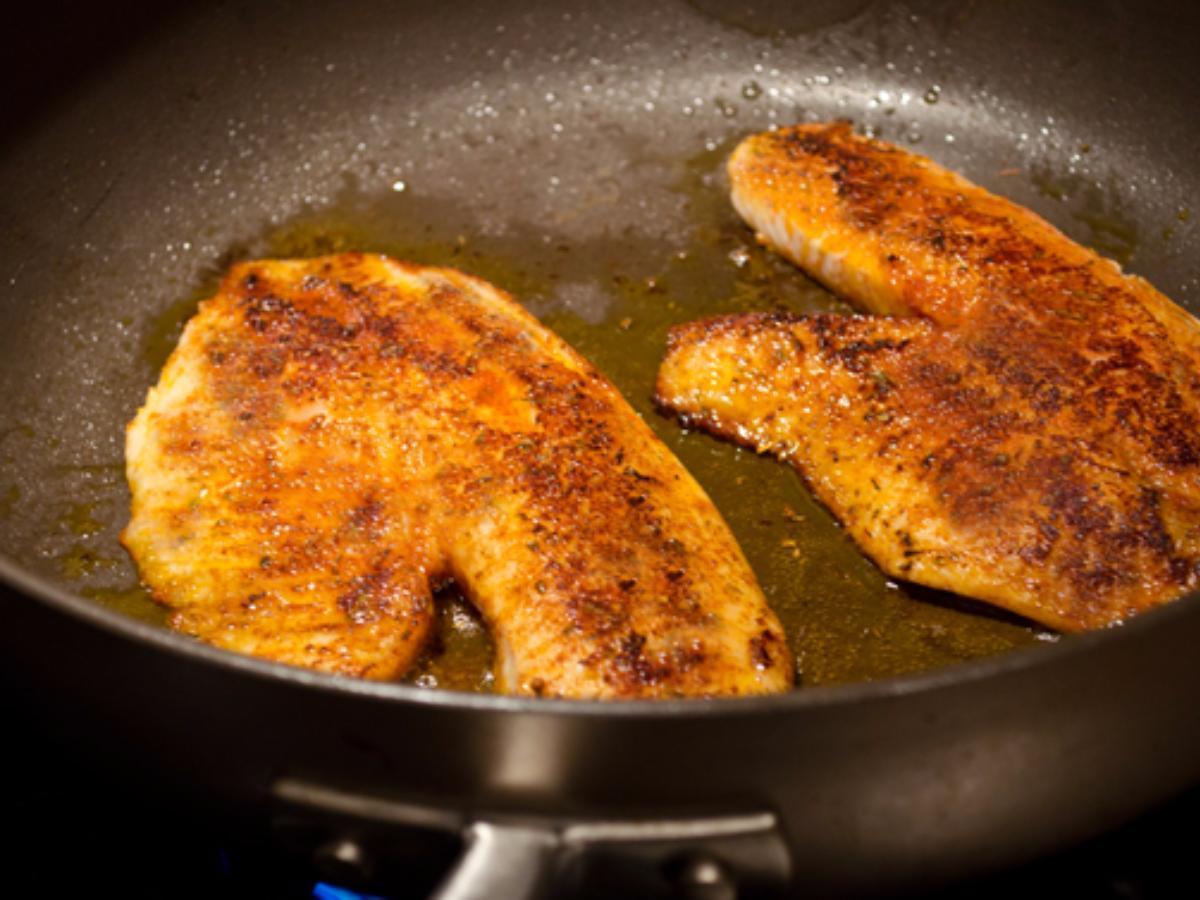 frire jusqu'à obtenir une croûte