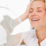 Femme au ventilateur.