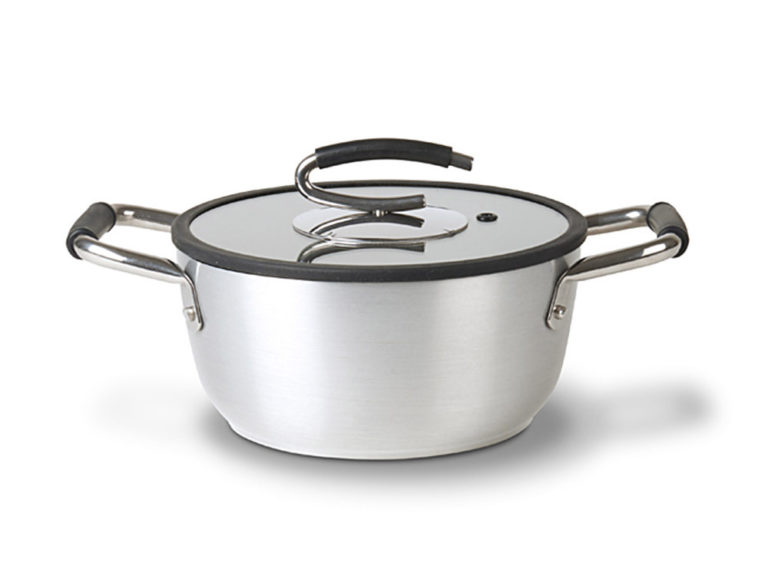 Poêle en aluminium.