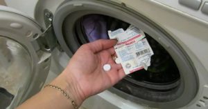 Pourquoi faut-il ajouter de l'aspirine à sa machine à laver ?