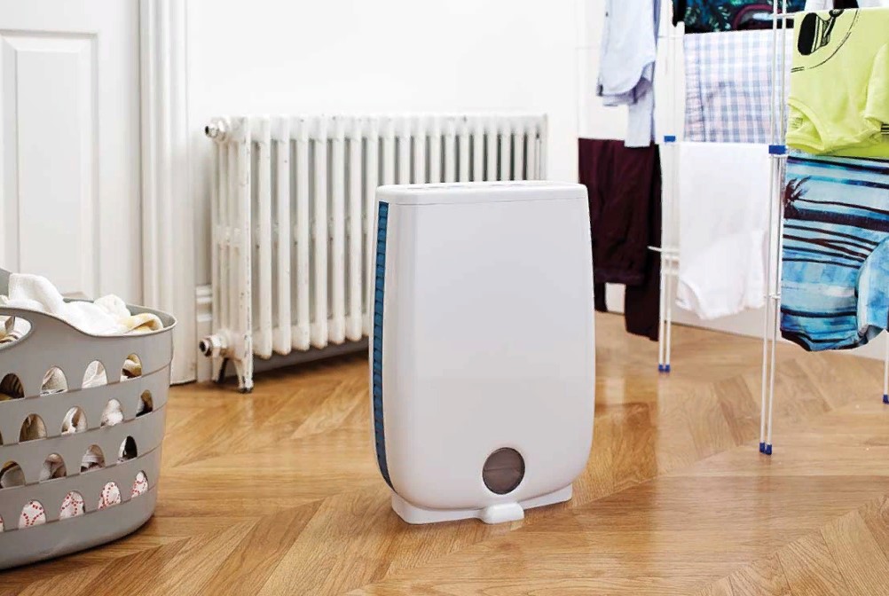 déshumidificateur dans la chambre