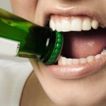 7 façons d'ouvrir une bouteille de bière sans ouvre-bouteille