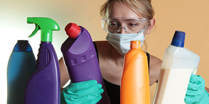 Produits chimiques ménagers