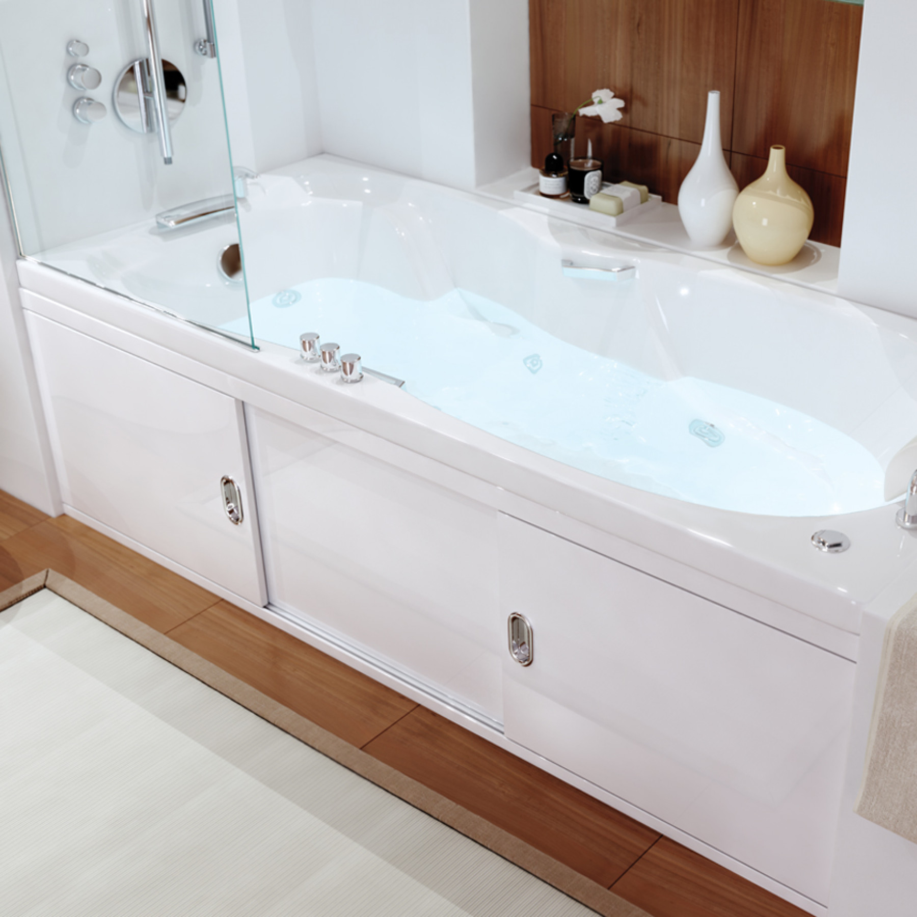 écran blanc sous la baignoire