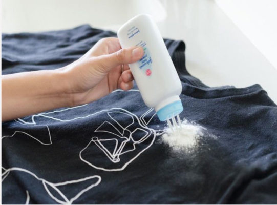 TOP 17 des astuces inattendues pour utiliser de la poudre pour bébé à la campagne et à la maison