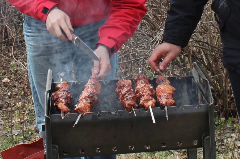 grille avec des trous