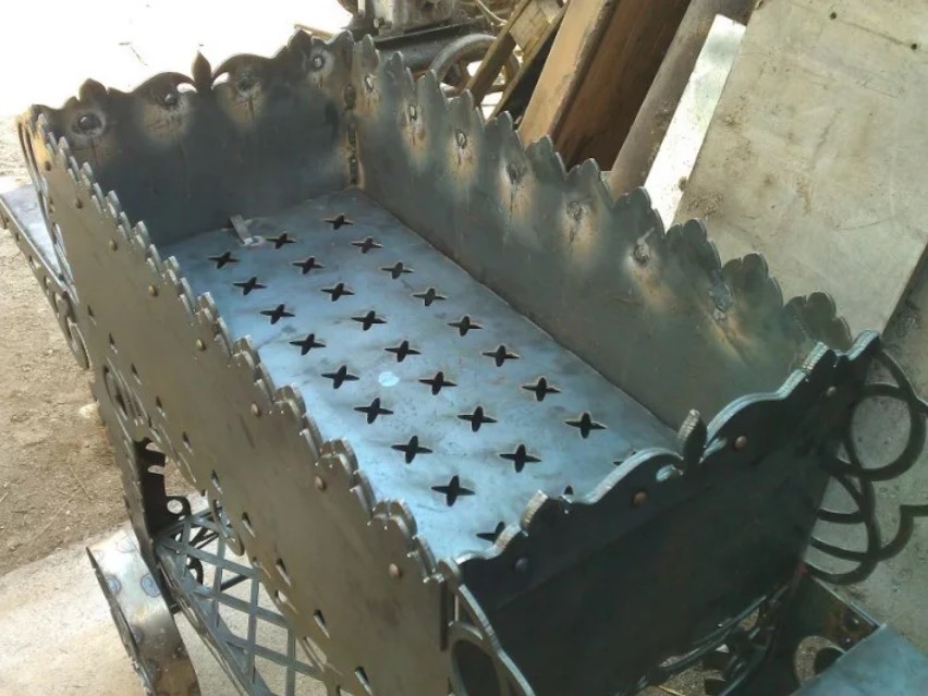 gril avec fentes en bas