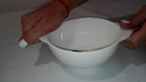 Bol ou assiette à bouillon : quel est le meilleur pour le premier ?