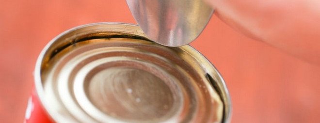 Comment ouvrir une boîte de conserve sans couteau ni ouvre-boîte - 5 meilleures façons