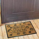 Ai-je besoin d'un tapis devant la porte d'entrée : avantages et inconvénients