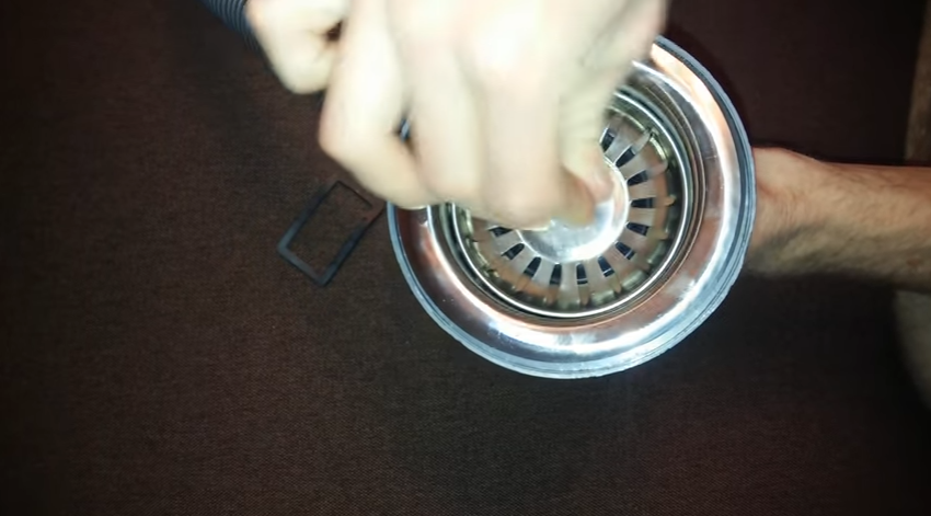 Nous avons installé une grille.