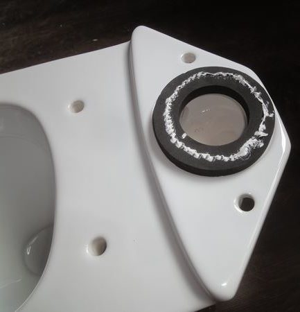 Appliquer du mastic sur le dessus.