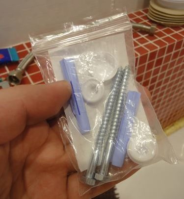 Supports de toilettes. 