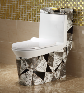 Les toilettes sont en céramique.