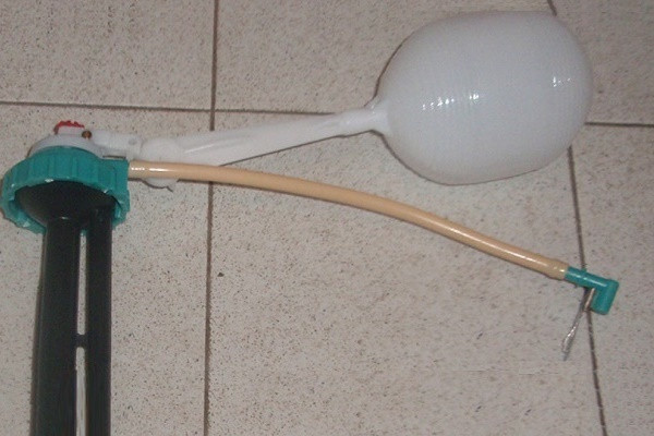 Mécanisme à flotteur.