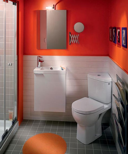 Installer des toilettes dans un coin.