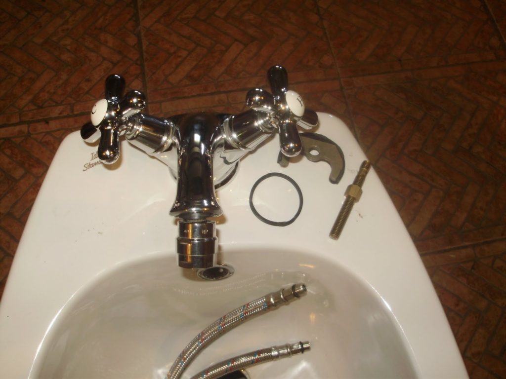 Mitigeur de bidet.