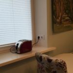 Les prises dans les pentes des fenêtres : utiles, dangereuses ou inutiles ?