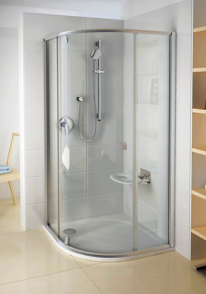 Cabine de douche sans toit.
