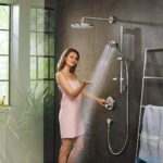 Mitigeur sous la douche.