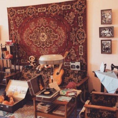 Pourquoi accrochait-on des tapis sur les murs en URSS ?