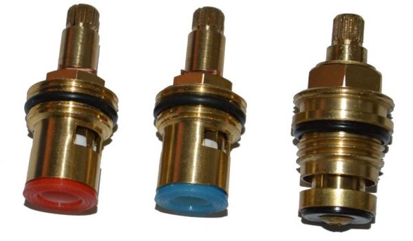 Robinets avec joint.