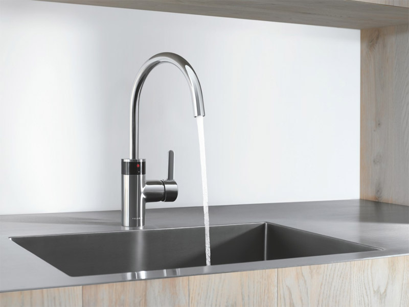 Robinets avec thermostat intégré.