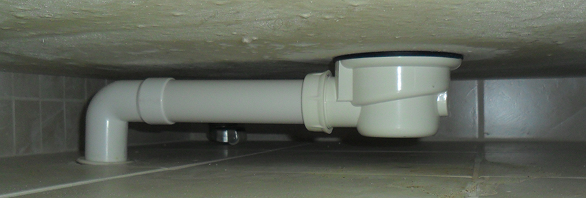 Drain pour cabine de douche.