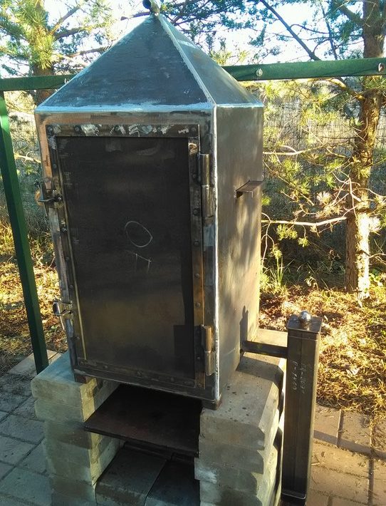 Fumoir de type chambre.