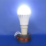 Comment allumer une ampoule sans électricité.