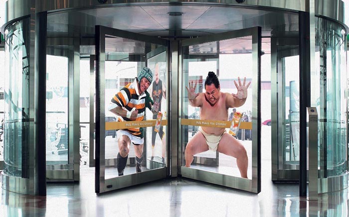 Détecteur de mouvement sur les portes.