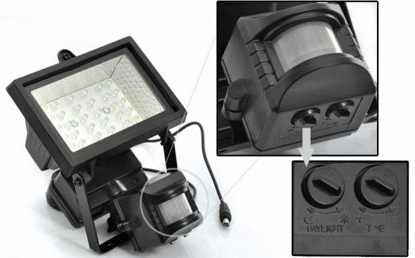 Connexion du capteur au dispositif d'éclairage.