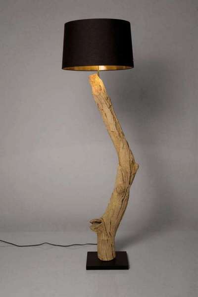 des branches et des bâtons