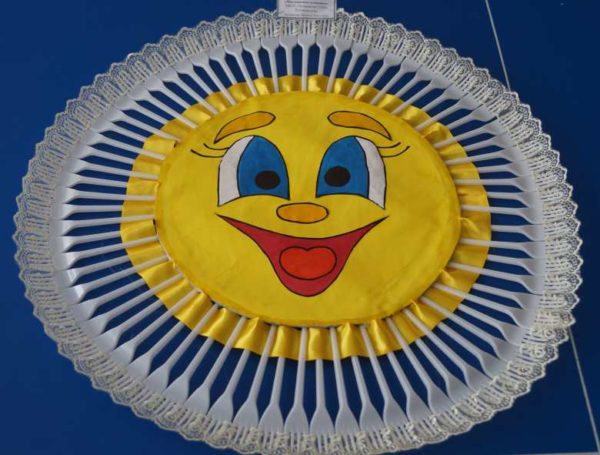 Jouet en plastique fourchettes soleil