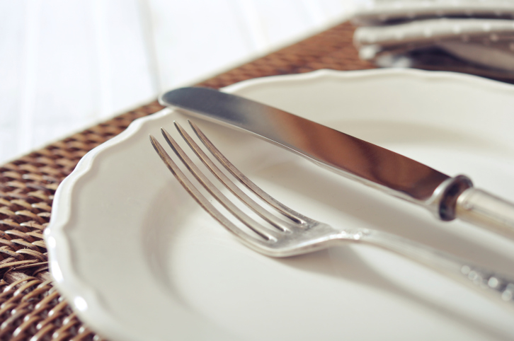 où mettre les couverts