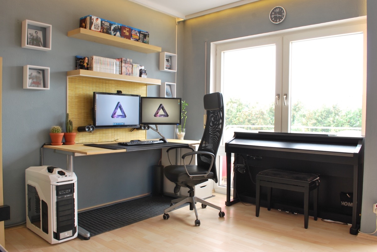 Bureau d'ordinateur de style scandinave 1