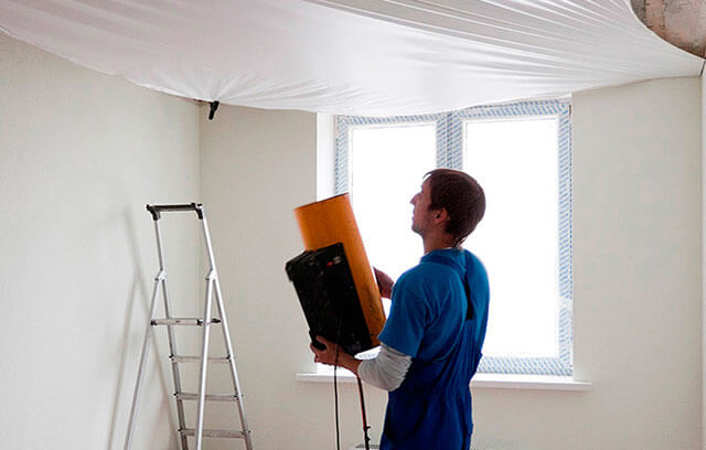 pose de plafond tendu