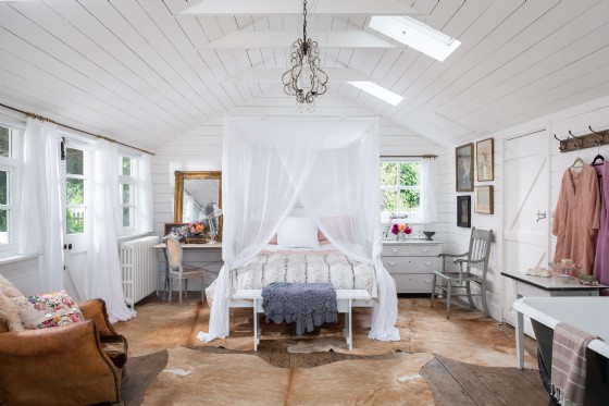 plafond en doublure dans un style moderne