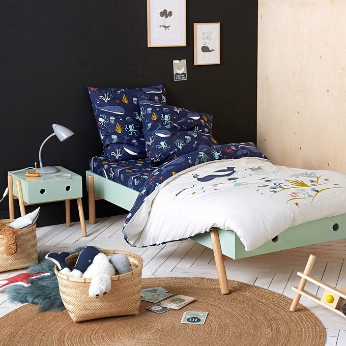 chambre d'enfant dans un style rétro
