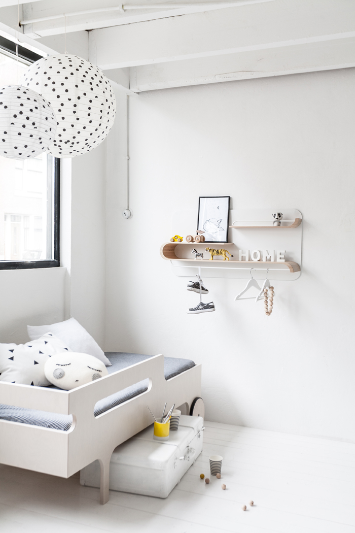 chambre d'enfant dans un style minimaliste
