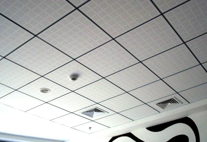 Plafond Armstrong dans la cuisine