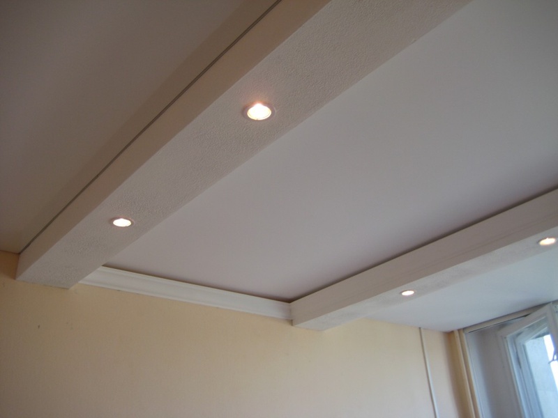 Plafond tendu.