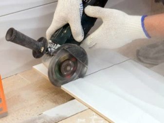 Travailler la céramique.