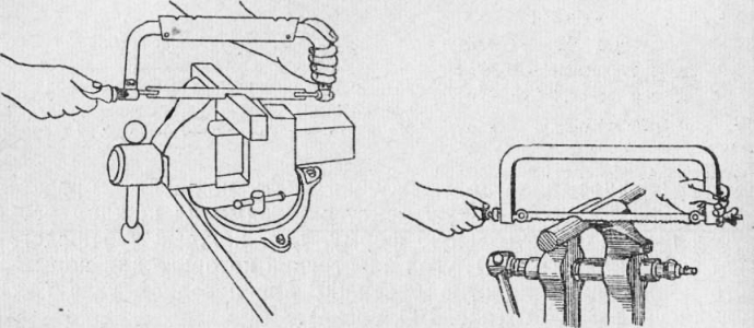 Travailler avec une scie à métaux.