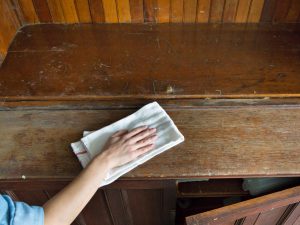 Nous supprimons l'odeur de la vieillesse des meubles, électroménagers, vêtements