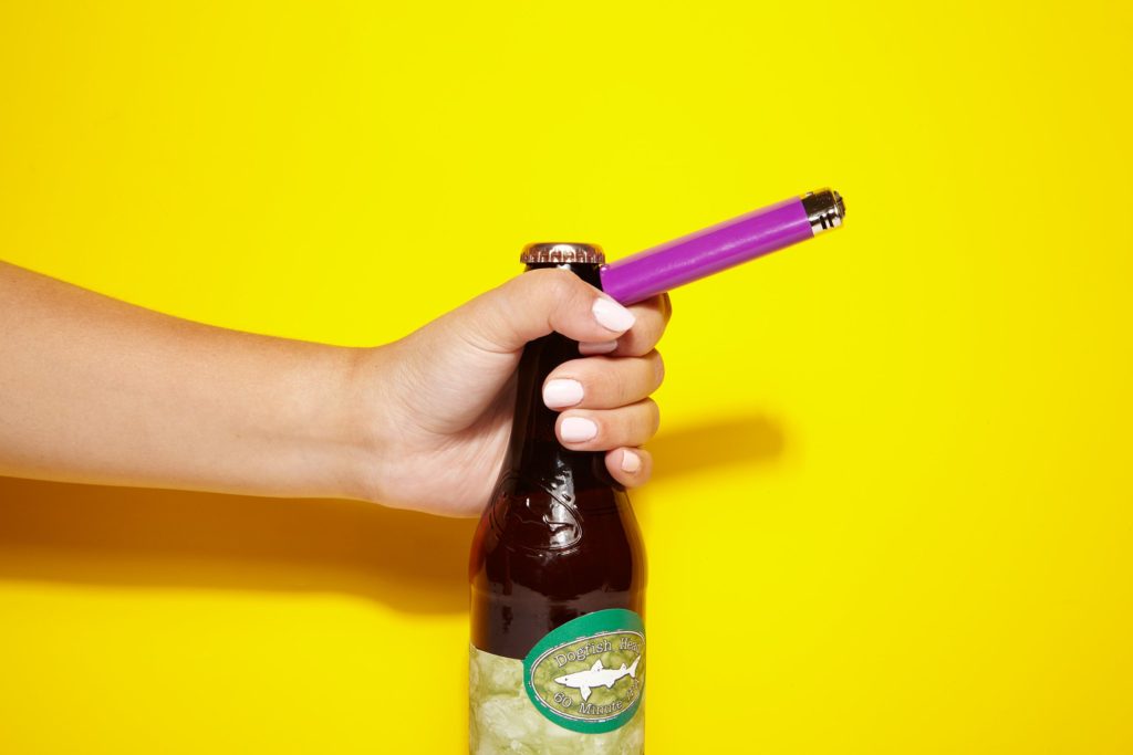 comment ouvrir la bière avec un briquet