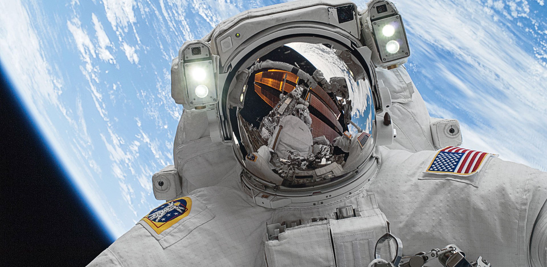 Casque de sécurité pour astronaute