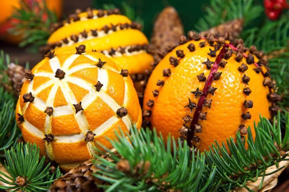 Décor du Nouvel An à partir d'oranges