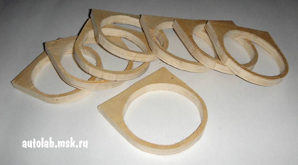 porte-gobelet en contreplaqué