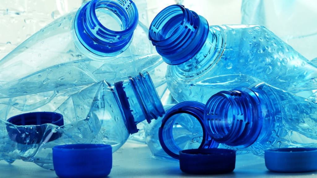 matériau de la bouteille en plastique
